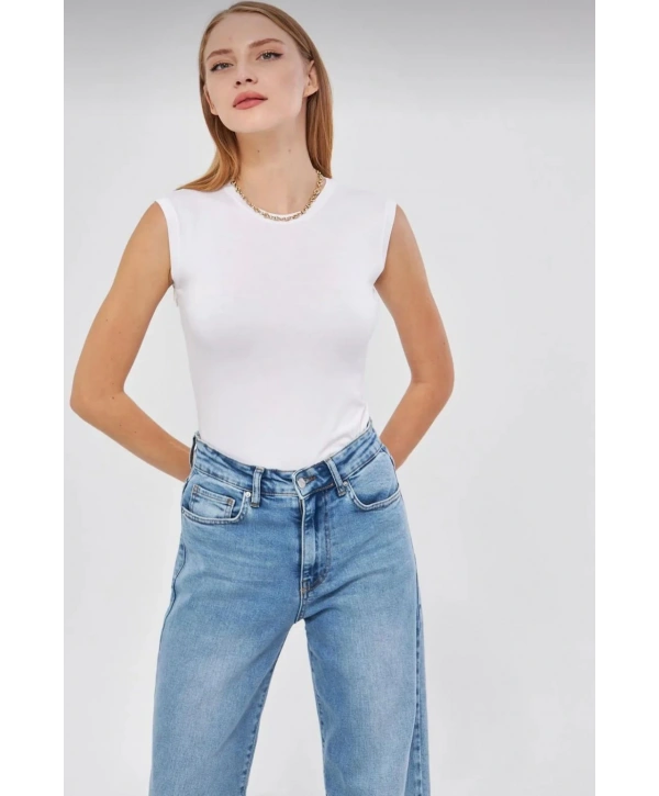 Bisiklet Yaka Kolsuz Badi - Beyaz