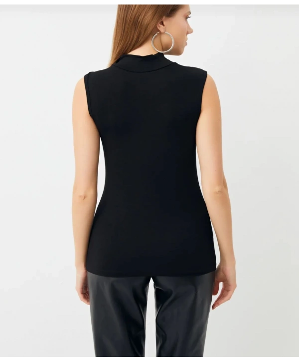 Boğazlı Yaka Kolsuz Badi - Siyah