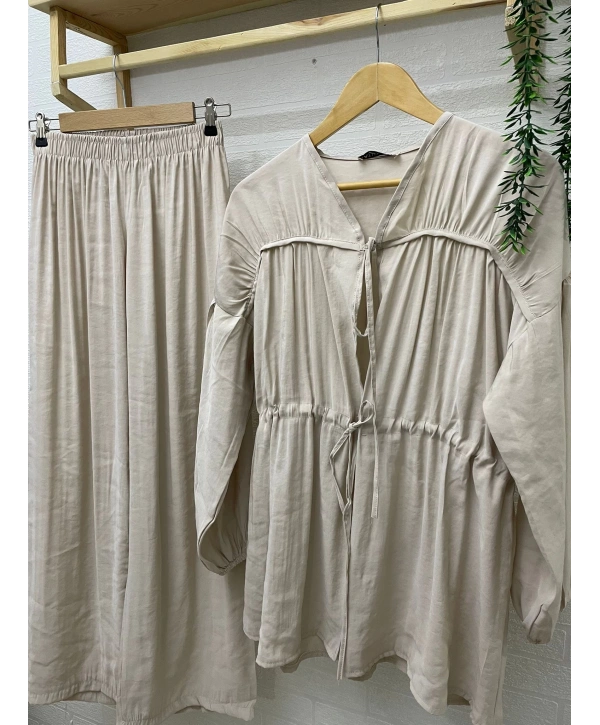 Büzgülü Pantolonlu Takım - Bej