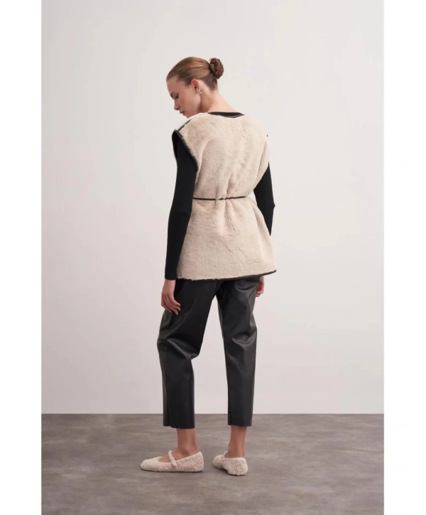 DERİ BİYELİ KÜRK YELEK