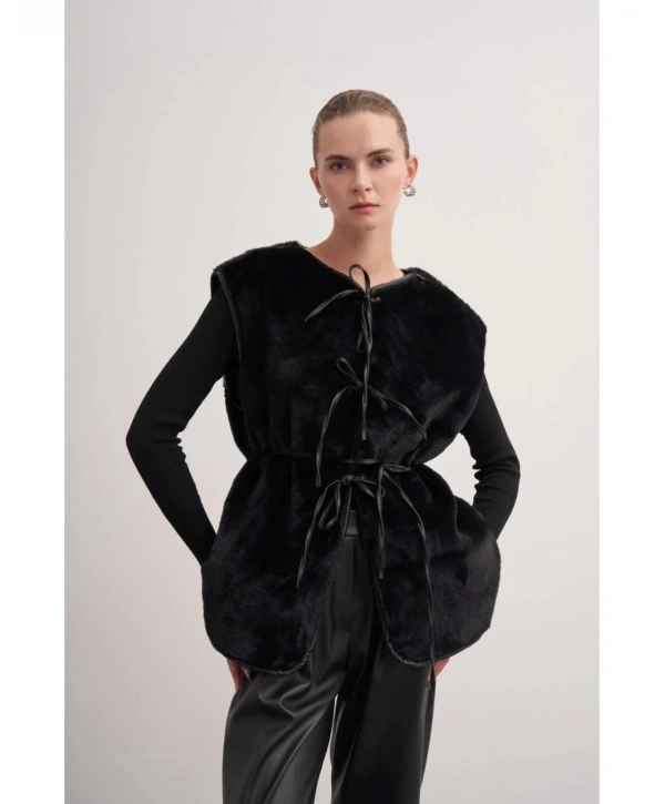 DERİ BİYELİ KÜRK YELEK