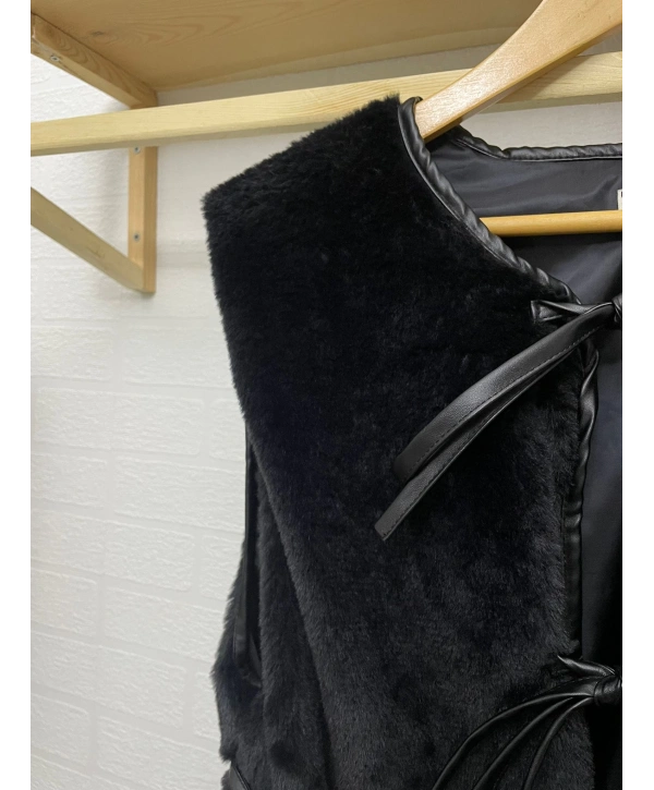 DERİ BİYELİ KÜRK YELEK