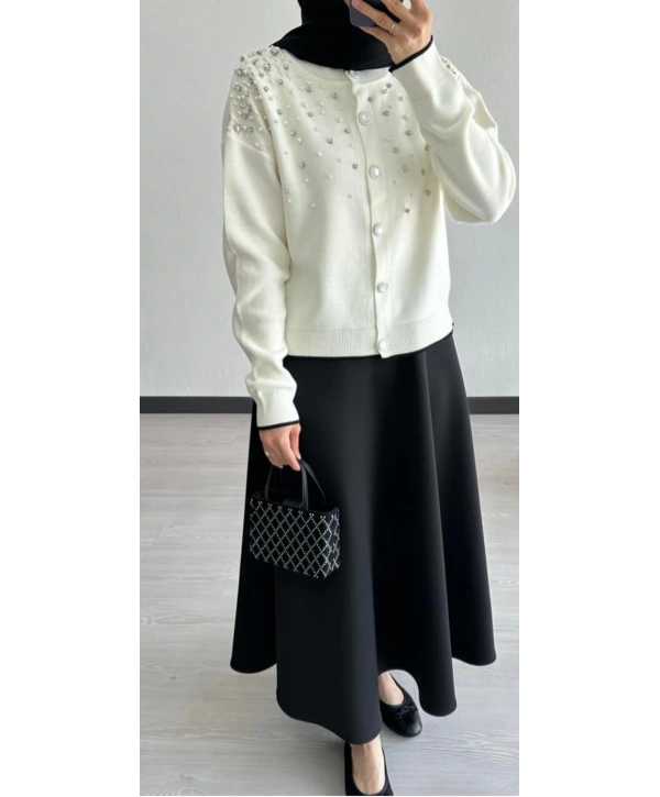 İNCİ TAŞLI TRİKO HIRKA