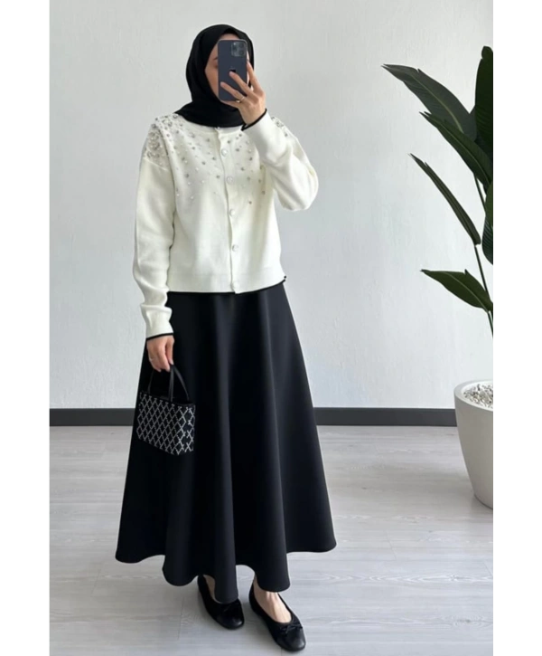 İNCİ TAŞLI TRİKO HIRKA