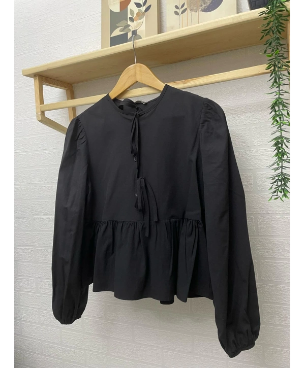 Önden Bağcıklı Kısa Gömlek