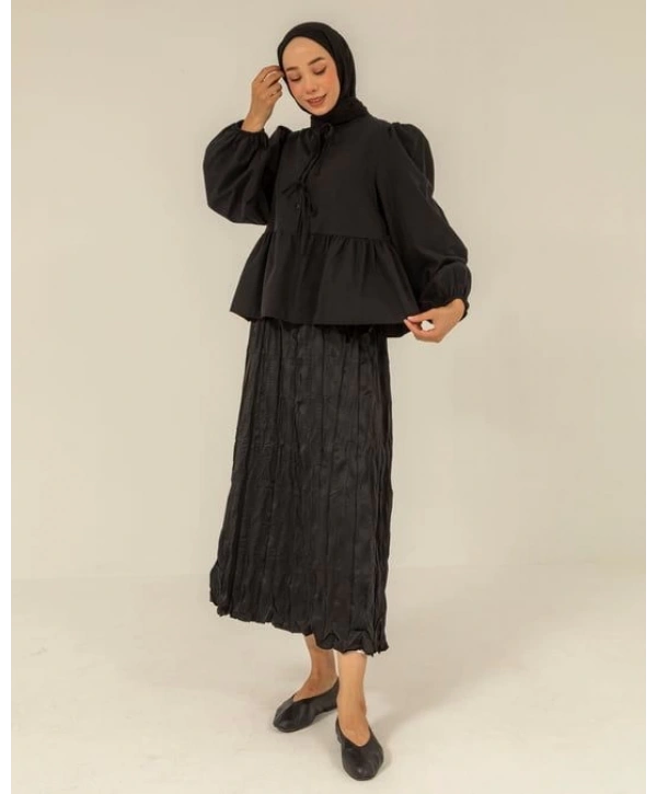 Önden Bağcıklı Kısa Gömlek