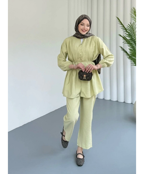 Önden Düğmeli Kuşaklı Takım