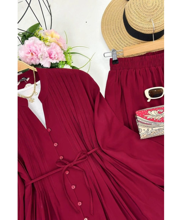 Önden Düğmeli Kuşaklı Takım