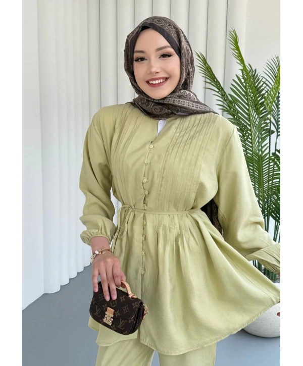 Önden Düğmeli Kuşaklı Takım