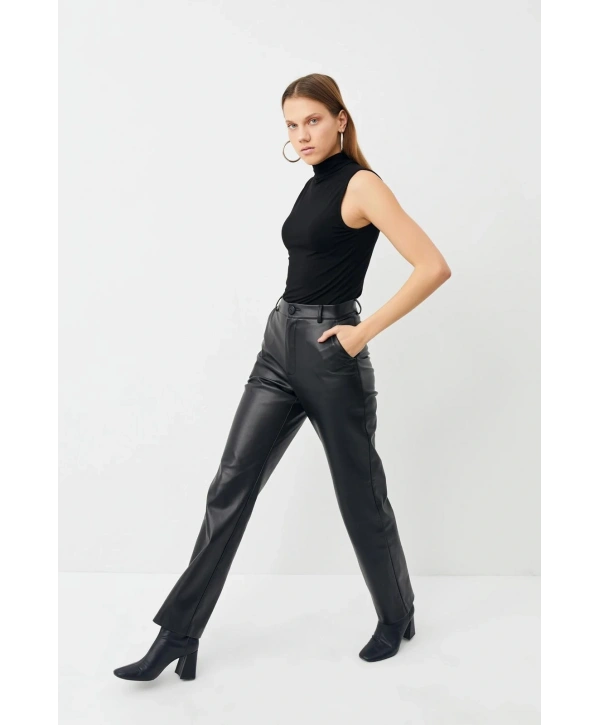 Penye Kumaş Boğazlı Badi - Siyah