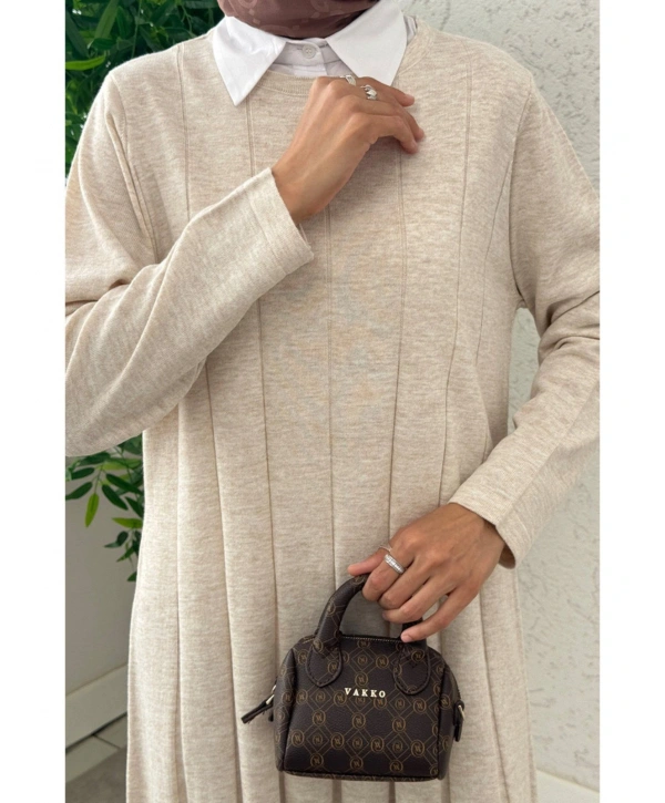 Piliseli Şeritli Triko Elbise - Bej