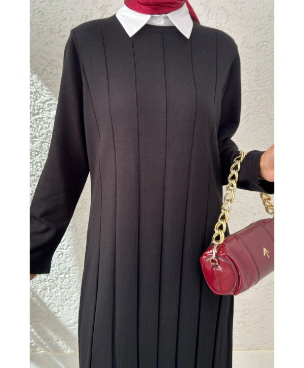 Piliseli Şeritli Triko Elbise - Siyah