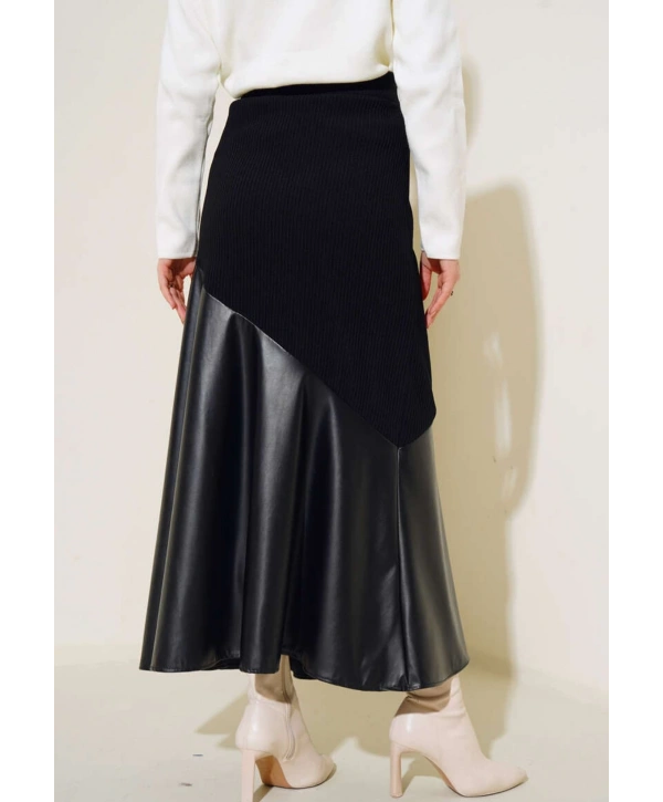 Siyah Deri Garnili Kloş Etek