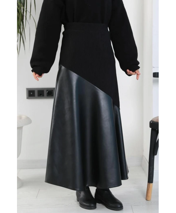 Siyah Deri Garnili Kloş Etek