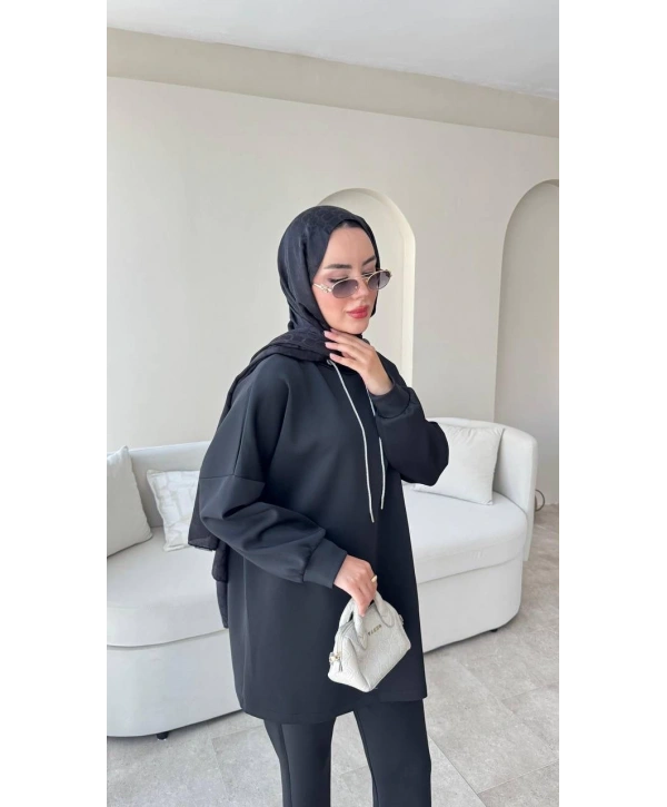 Yaka Detaylı Scuba Takım