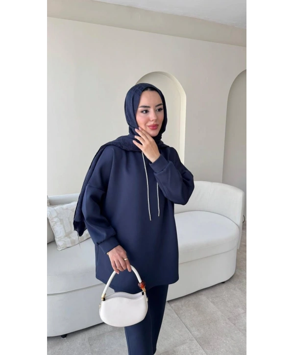 Yaka Detaylı Scuba Takım