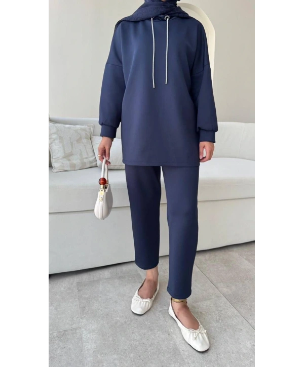 Yaka Detaylı Scuba Takım