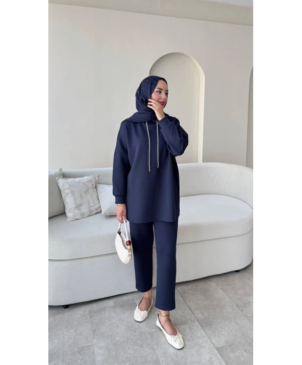 Yaka Detaylı Scuba Takım