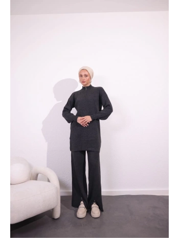 FERMUAR DETAYLI VİRAL TRİKO TAKIM