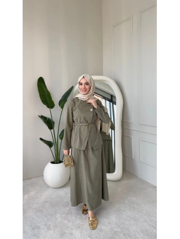 Nevra Çift Düğmeli Kemerli Etekli Takım - Yeşil