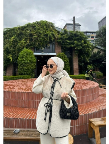 DERİ BİYELİ KÜRK YELEK