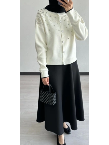 İNCİ TAŞLI TRİKO HIRKA