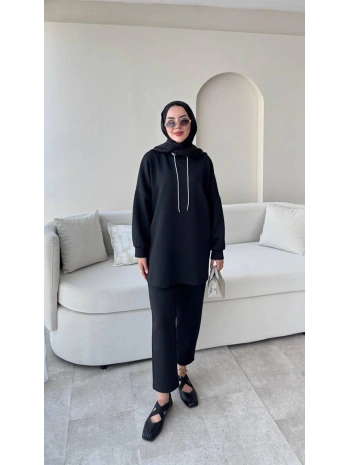 Yaka Detaylı Scuba Takım