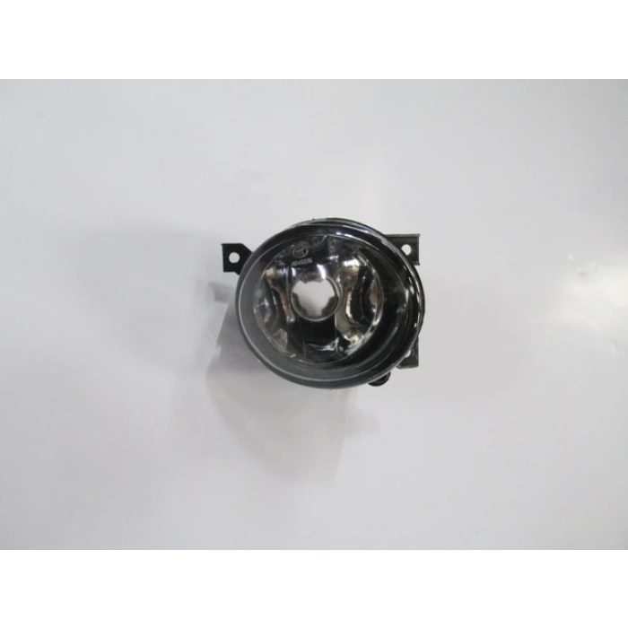 (YENİ ÜRÜN!!!)VOLKSWAGEN JETTA- 5- 06/10; SİS LAMBASI SAĞ (AMPÜLLÜ) (E MARKLI)