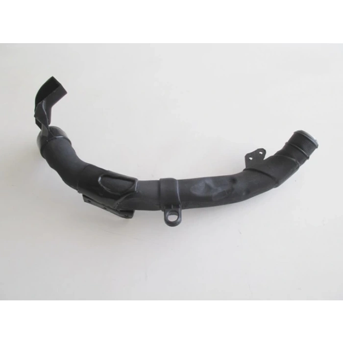 AUDI A3- 09/12; TURBO INTERCOOLER HAVA ALMA BORUSU (1.6 DIZEL) (CAY MOTOR)