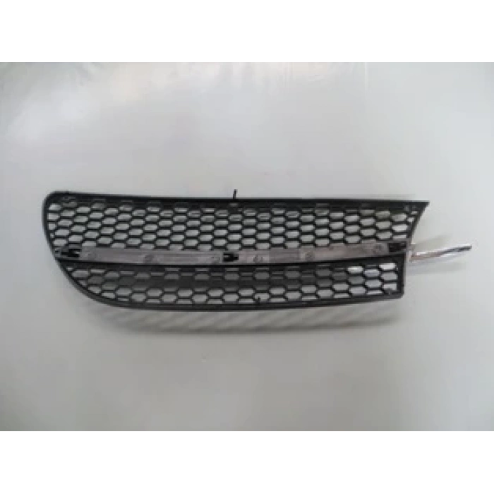 ALFA ROMEO 147- 01/05; ÖN TAMPON PANJURU SOL SİYAH (ÇITASI NİKELAJLI) (TW)