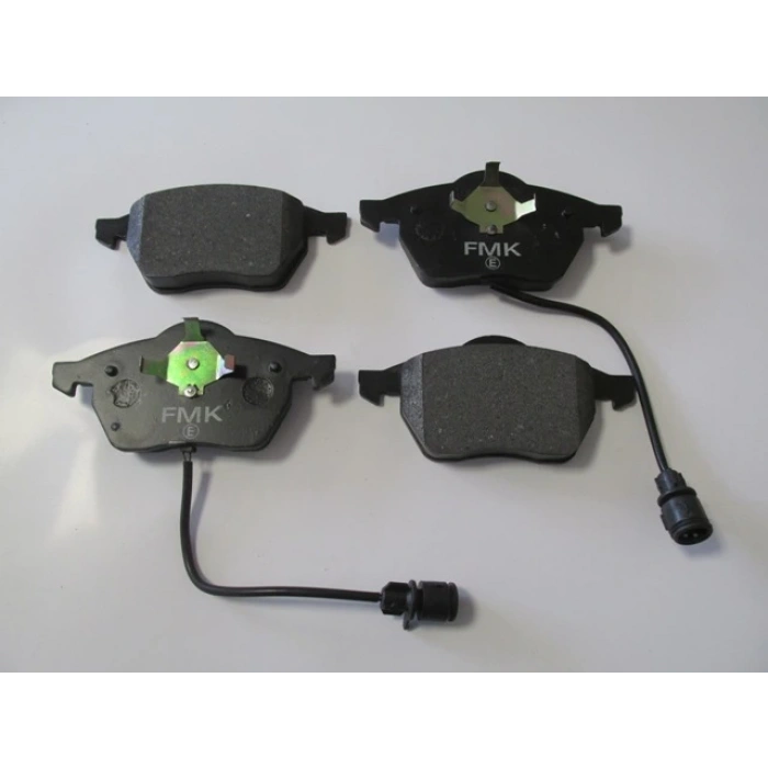 AUDI A100- 92/95; ÖN FREN BALATASI 2,0/2,4D/2,5TDI/2,6/2,8 (2KABLOLU)(DİSK)(156,4X73,8X19,5)(FMK)