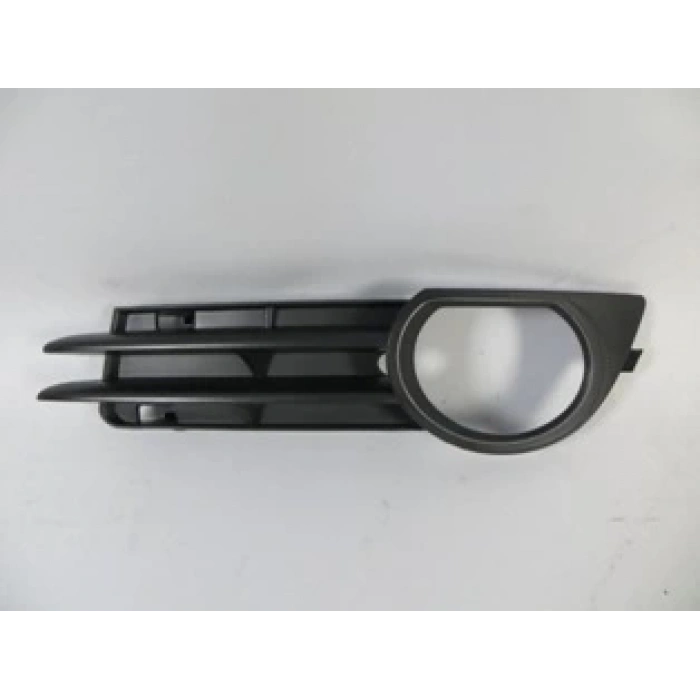 AUDI A3- 05/08; SİS LAMBA KAPAĞI SOL SİS DELİKLİ SİYAH (TW)