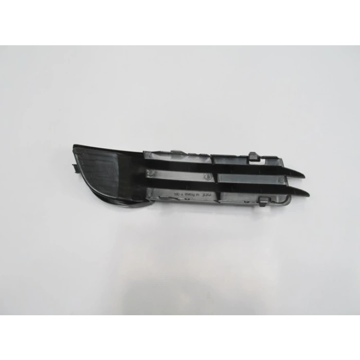 AUDI A3- 05/08; SİS LAMBA KAPAĞI SOL SİS DELİKSİZ SİYAH (TW)