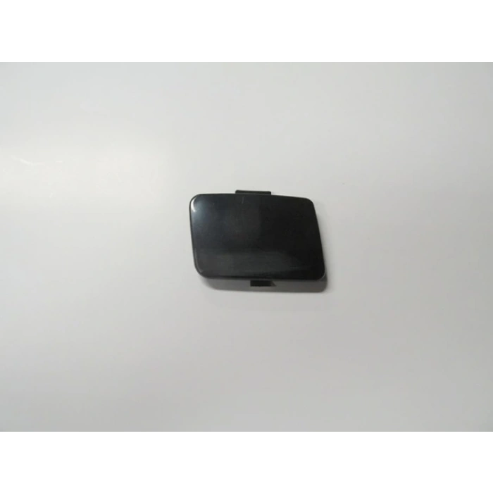 AUDI A4- 02/05; ÖN TAMPON ÇEKİ DEMİRİ KAPAĞI (TW)