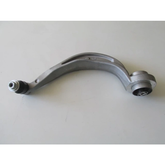 AUDI A4- 08/12; ÖN ALT TABLA SAG EGRI TIP BURÇLU/ROTILLI (65 MM M14) (SALINCAK) ALÜMINYUM (SH)