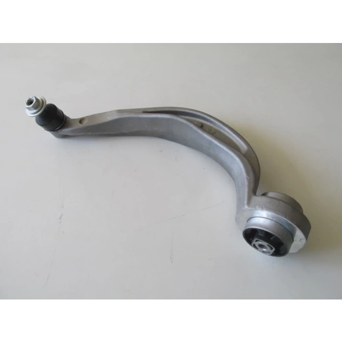 AUDI A4- 08/12; ÖN ALT TABLA SAG EGRI TIP BURÇLU/ROTILLI (65 MM M14) (SALINCAK) ALÜMINYUM (SH)