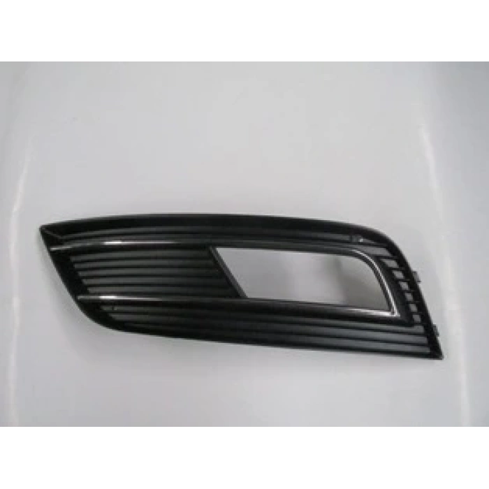 AUDI A4- 13/15; SİS LAMBA KAPAĞI SOL SİS DELİKLİ (NİKELAJ ÇITALI)