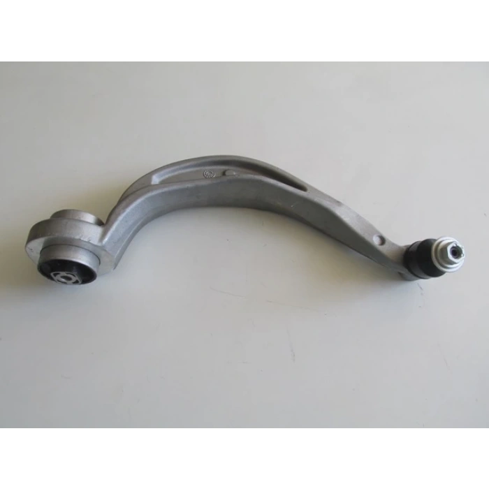 AUDI A4- 15/18; ÖN ALT TABLA SOL EGRI TIP BURÇLU/ROTILLI (65 MM M14) (SALINCAK) ALÜMINYUM (SH)