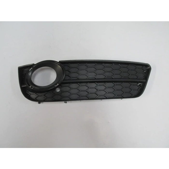 AUDI A5- 08/12; SİS LAMBA KAPAĞI SAĞ DELİKLİ (SİS YUVASI ÇERÇEVESİZ) (TW)
