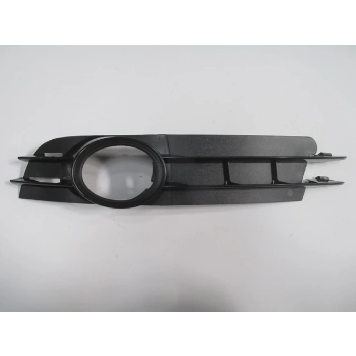 AUDI A6- 05/09; SİS LAMBA KAPAĞI SOL SİYAH SİS DELİKLİ (BENZİNLİ)(TW)