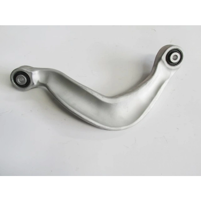 AUDI A6- 12/18; ARKA ÜST TABLA SOL EĞRİ TİP BURÇLU (SALINCAK) (SH)