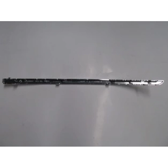 AUDI A8- 05/07; ÖN TAMPON BANDI ÜST NİKELAJI SAĞ (BFN)