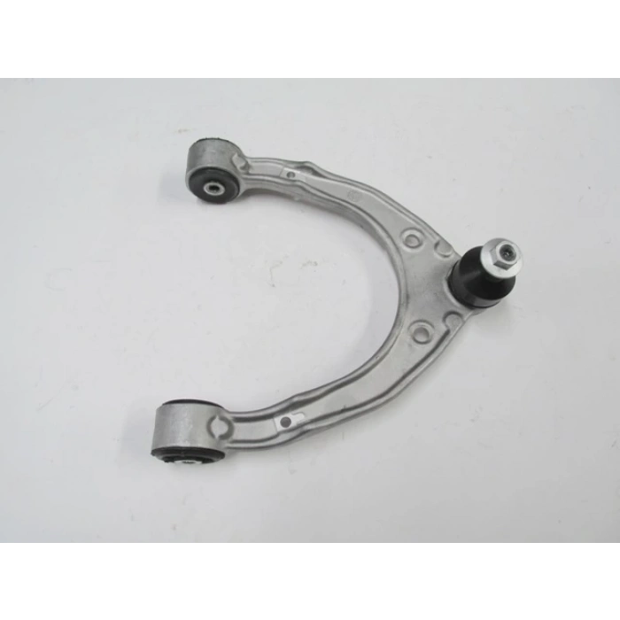 AUDI Q7- 12/14; ÖN ÜST TABLA SAĞ/SOL AYNI (ADET)(SALINCAK) (SH)