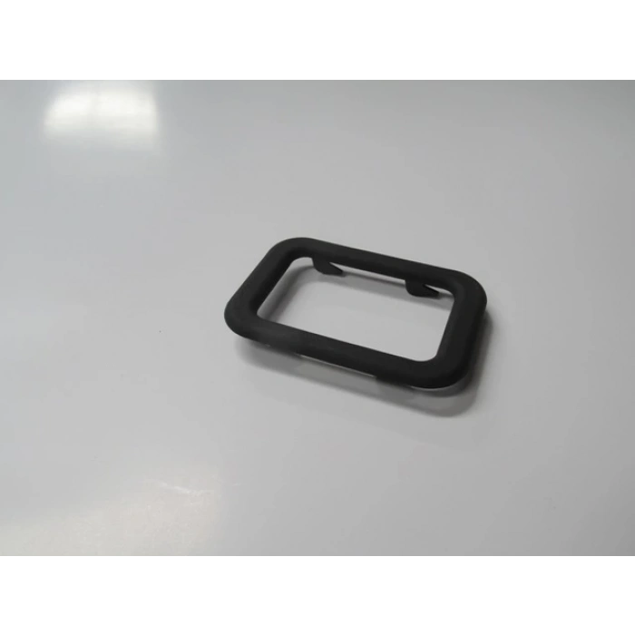 BMW 3 SERI- E30- 84/91; ÖN/ARKA KAPI İÇ AÇMA KOLU ÇERÇEVESİ SİYAH SAĞ/SOL AYNI (ADET) (TW)
