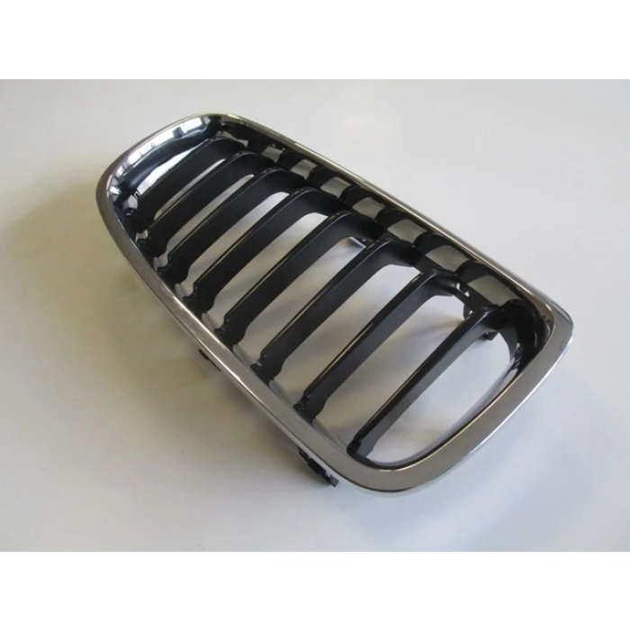 BMW 3 SERI- F30- 12/14; ÖN PANJUR SAĞ NİKELAJLI İÇ PETEKLERİ SİYAH (SPORT LINE) (TW)