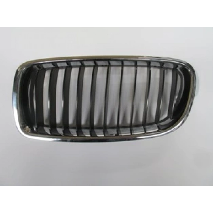 BMW 3 SERI- F30- 12/14; ÖN PANJUR SOL NİKELAJLI İÇ PETEKLERİ SİYAH (STANDART) (TYG)