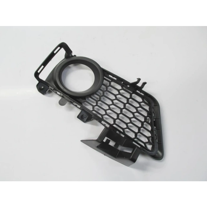 BMW 3 SERI- F30- 12/14; SİS LAMBA KAPAĞI SAĞ SİS DELİKLİ (M-TECH)