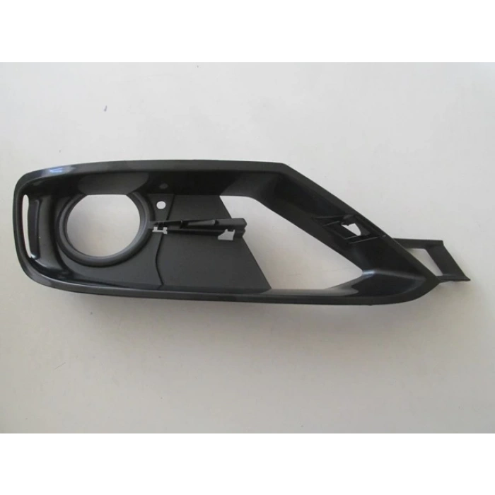 BMW 3 SERI- F30- 12/14; SİS LAMBA KAPAĞI SAĞ SİS DELİKLİ (SPORT LINE) (TW)