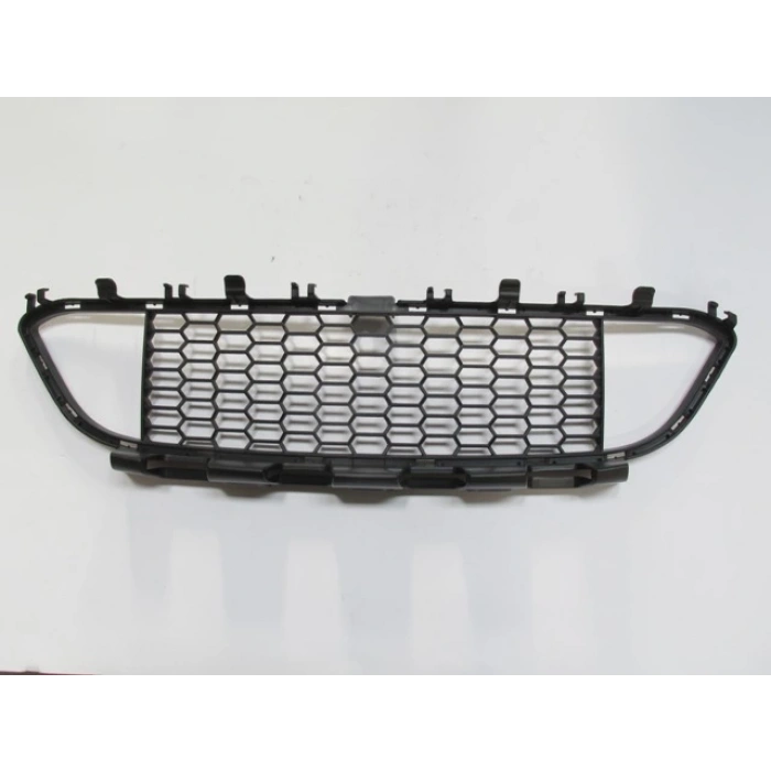 BMW 3 SERI- F30- 12/18; ÖN TAMPON PANJURU SİYAH (M-TECH) (TW)