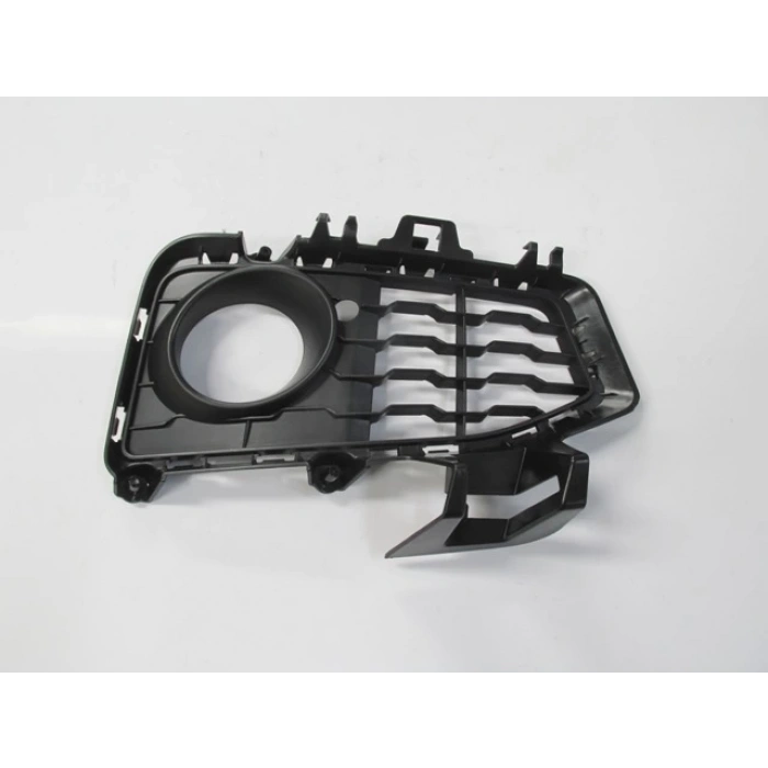 BMW 4 SERI- F36- 13/18; SİS LAMBA KAPAĞI SAĞ SİS DELİKLİ (M SPORT) (TW)